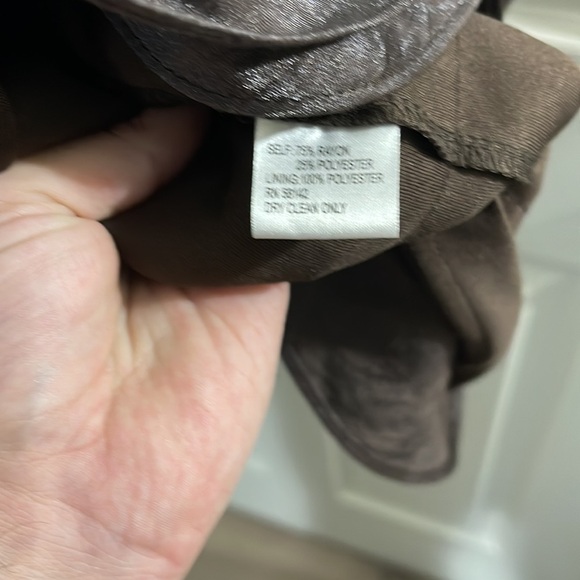 London Times Women's Ruffled dress, size 4 - Picture 6 of 7